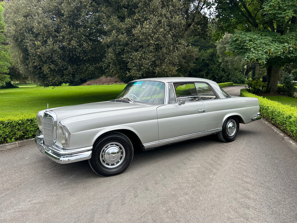 Mercedes 220SEB Coupe