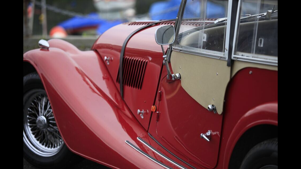 Morgan Plus 4 (Red) 4-Seater